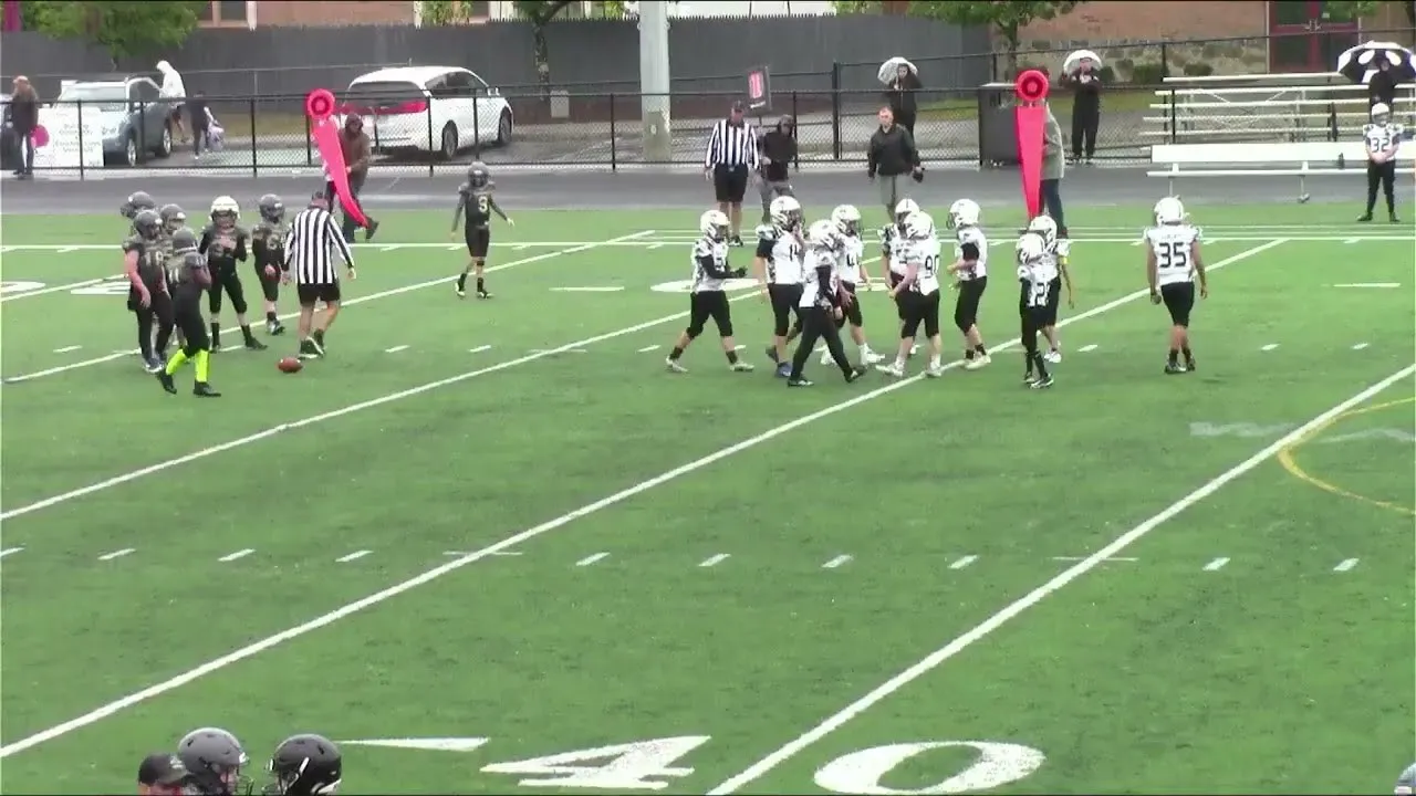 Knights 11U offense at the line of scrimmage